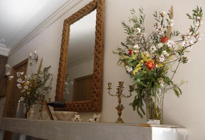 ベッドアンドブレックファースト Chez Lola Maison D Hôtes Corbières