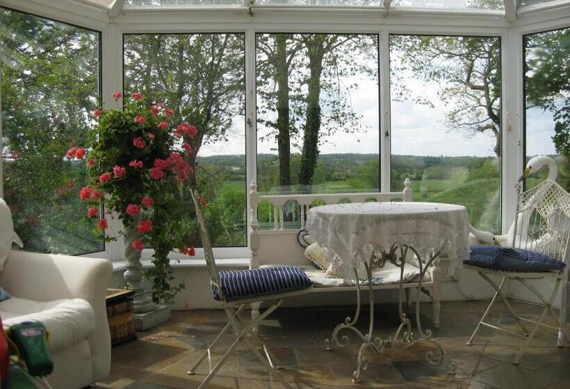 Folly Studio Bed And Breakfast