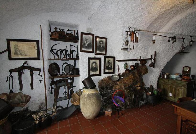 בית מלון כפרי Agriturismo Nonni Devia