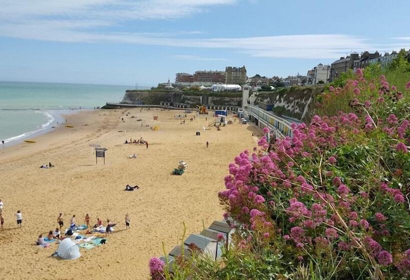 پانسیون The Guest House Broadstairs