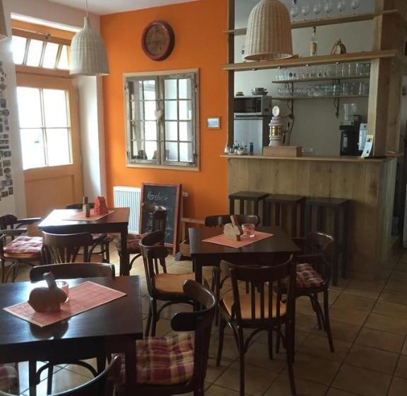 Rathaus Pension 1685