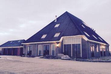تختخواب و صبحانه Boerderij De Waard