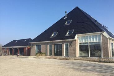 تختخواب و صبحانه Boerderij De Waard