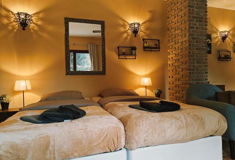 تختخواب و صبحانه Finca Oliva