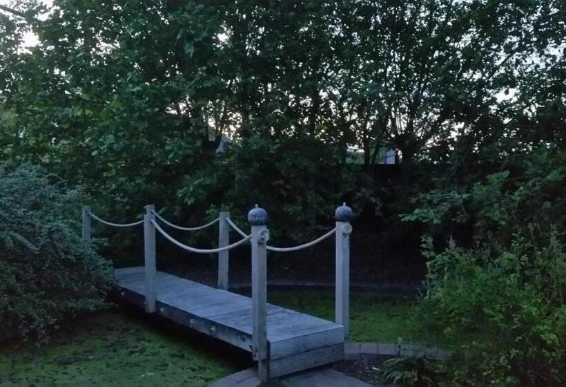 تختخواب و صبحانه Het Filipijns Slaaphuisje