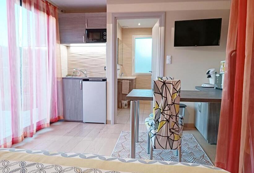 Bed and Breakfast La Maison Des Douces Eure