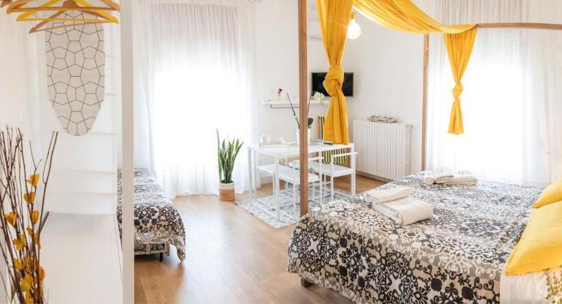 צימר Le Stanze Di Brando E Nico