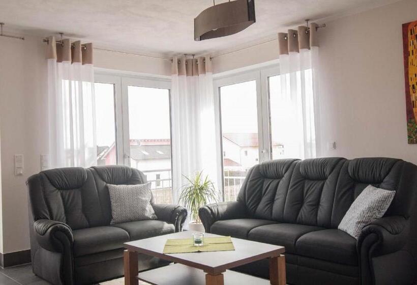پانسیون Komfortable Apartment Wohnung