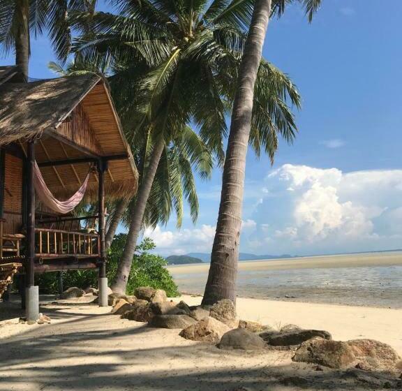渡假胜地  Castaway Beach Bungalows