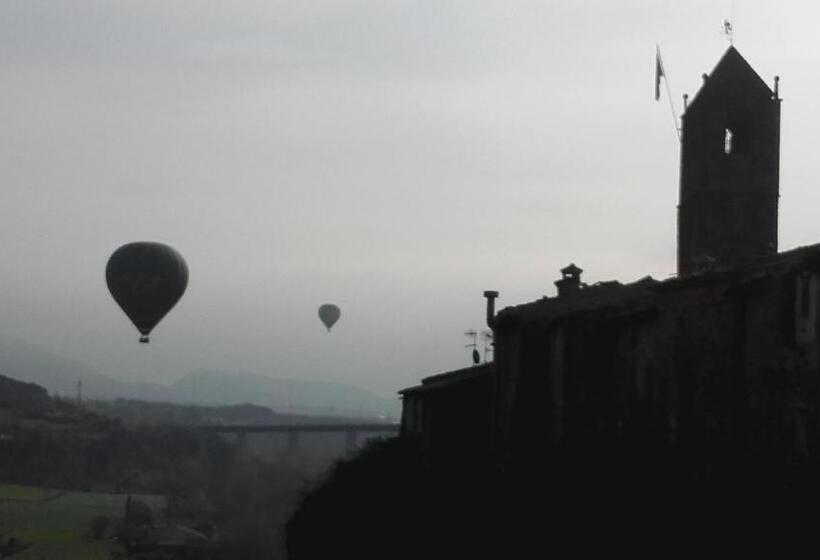 تختخواب و صبحانه Cala Clareta