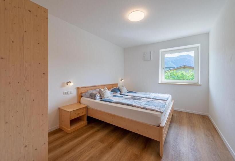 تختخواب و صبحانه Haus Stolz