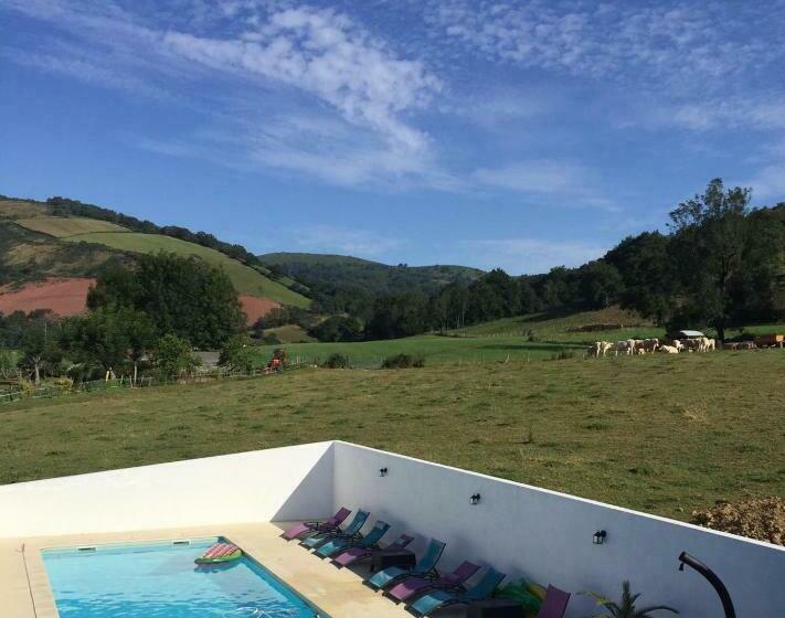 Bed and Breakfast Maison Zubiatia   3km Compostelle