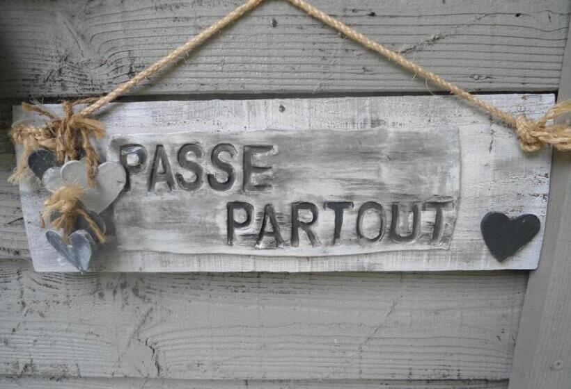 تختخواب و صبحانه Passe Partout