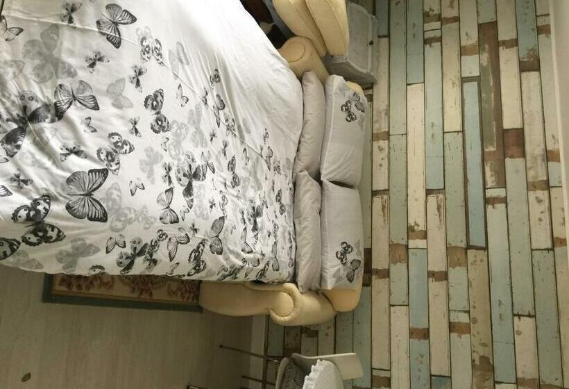 Lark Rise B&b