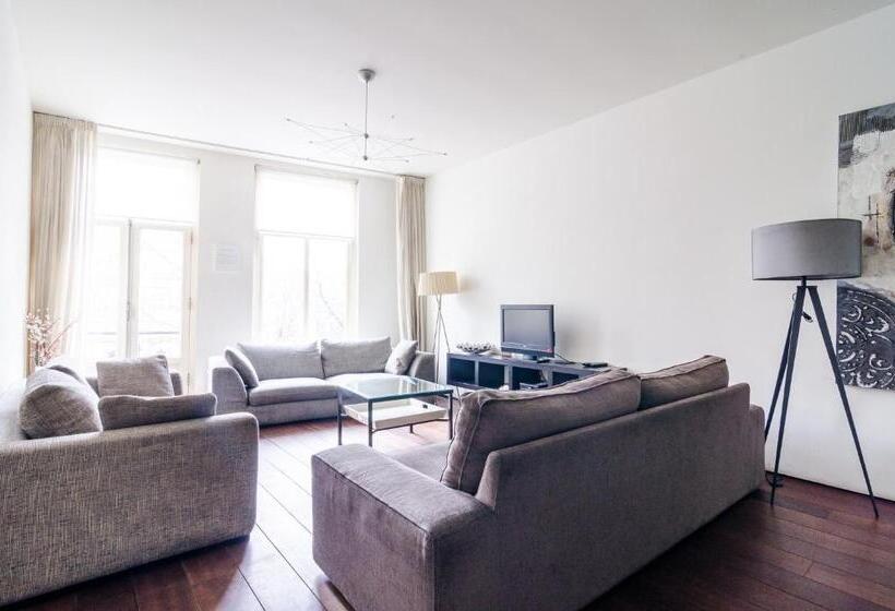 Marnix Modern: Supercentral 8p