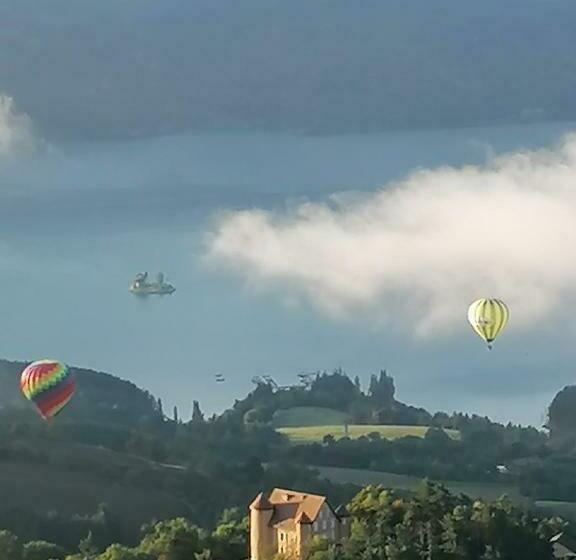 بنسيون Les Roches Fleuries