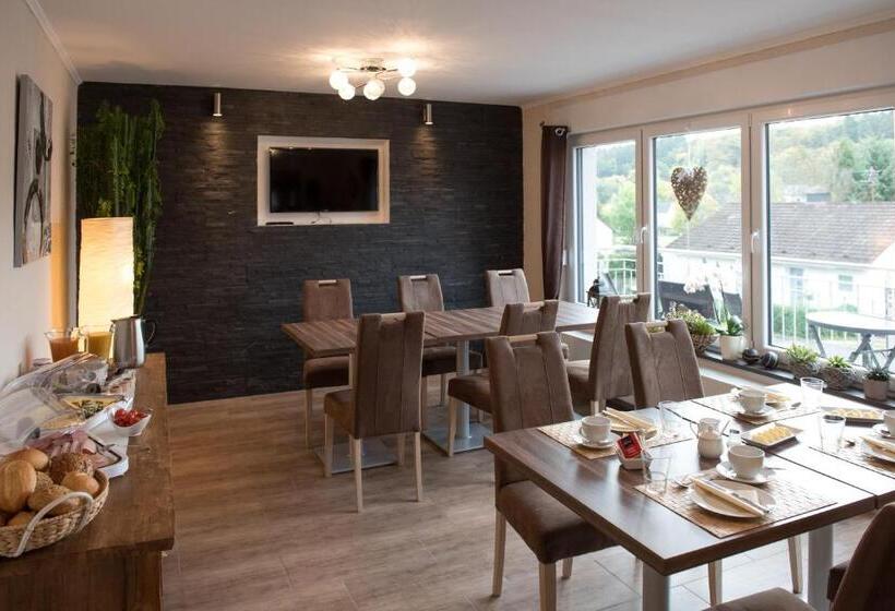 ベッドアンドブレックファースト Gästehaus Eifelzauber