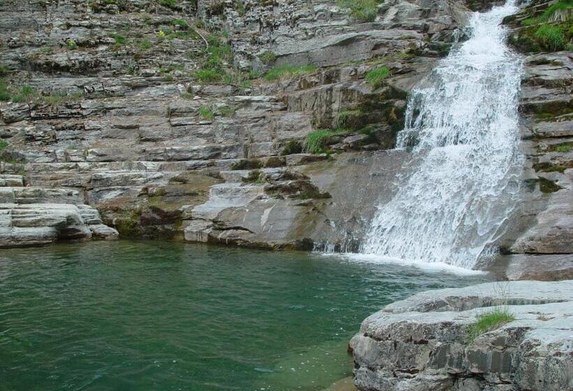 مبيت وإفطار La Ressource