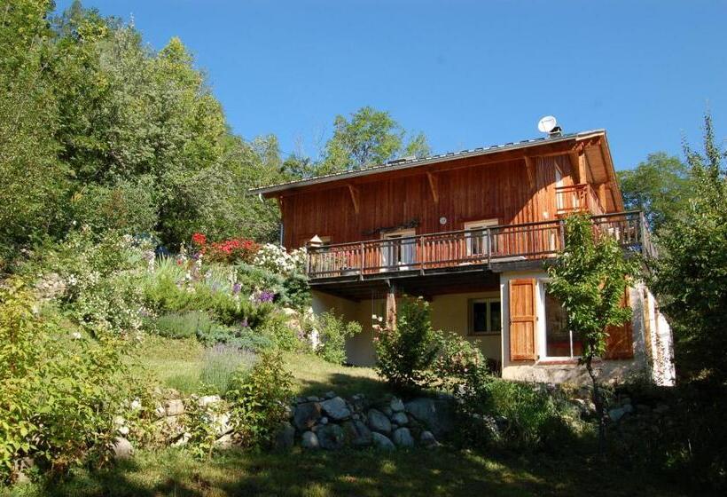 مبيت وإفطار La Ressource