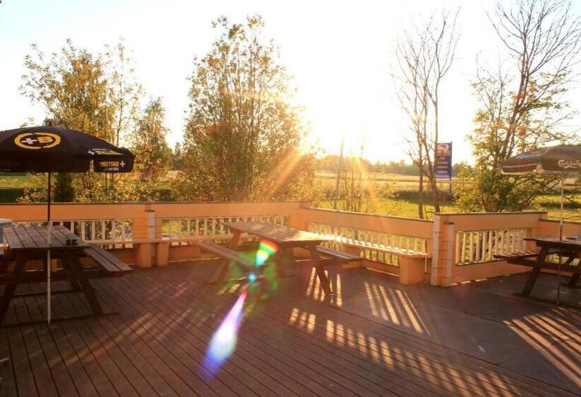 فندق على الطريق Koskikievari