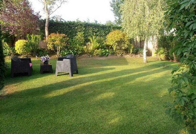 بنسيون Villa Clairelou