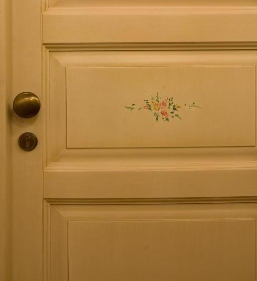 تختخواب و صبحانه Sweet Dream Trevi