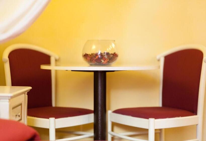 تختخواب و صبحانه Sweet Dream Trevi