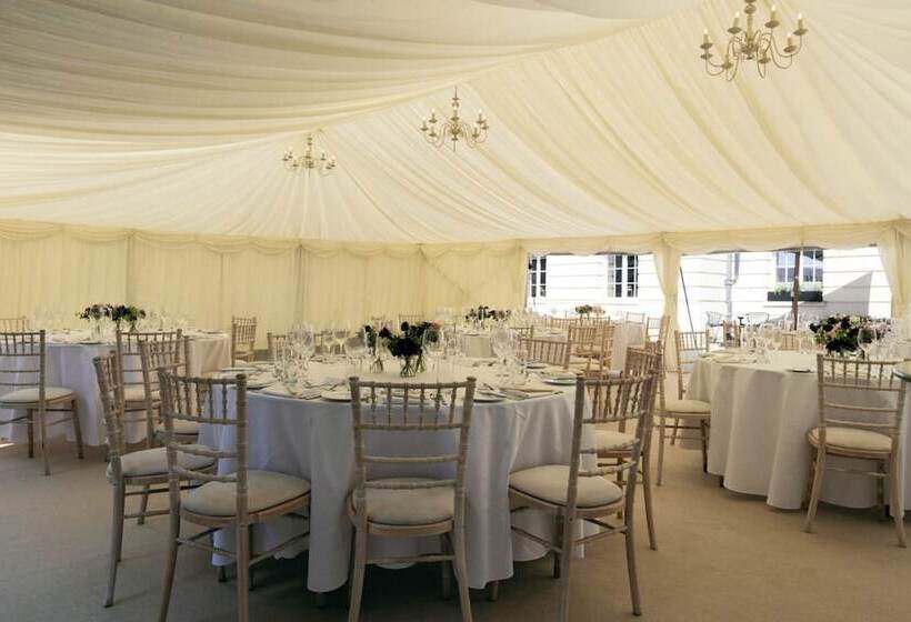 هتل Apex Temple Court