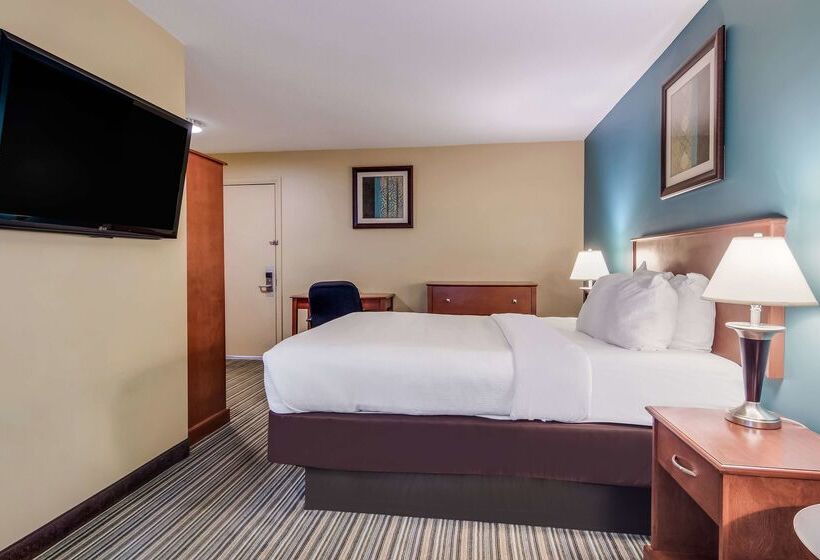 هتل Best Western Plus Traverse City