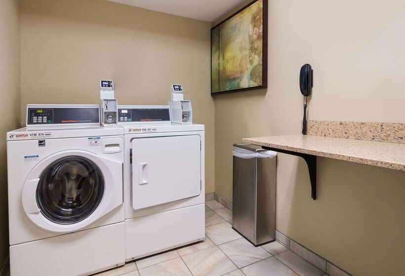 هتل Best Western Plus Traverse City