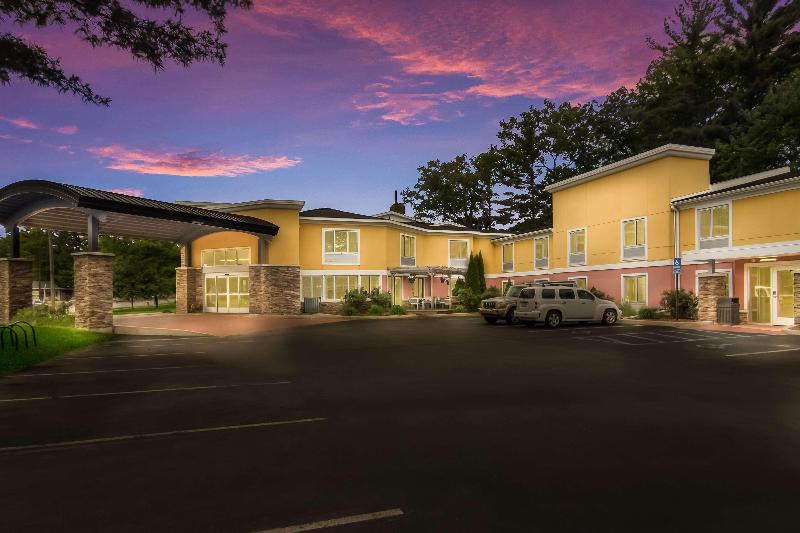 هتل Best Western Plus Traverse City