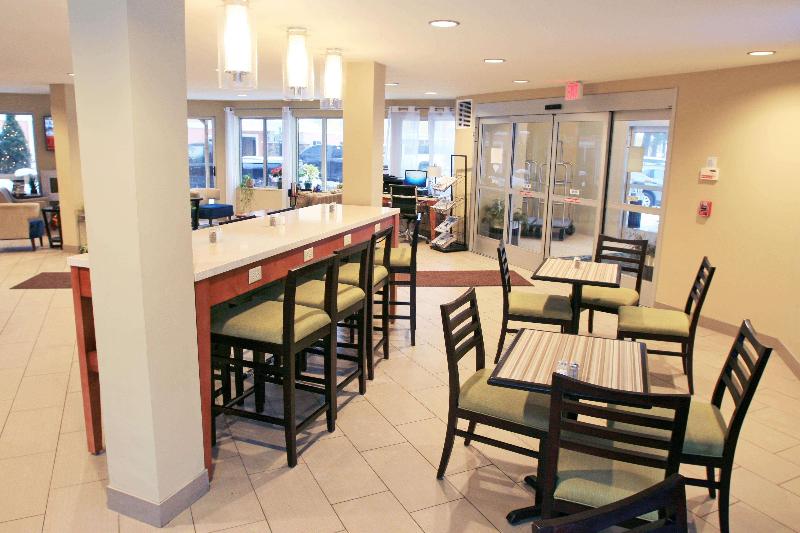 هتل Best Western Plus Traverse City