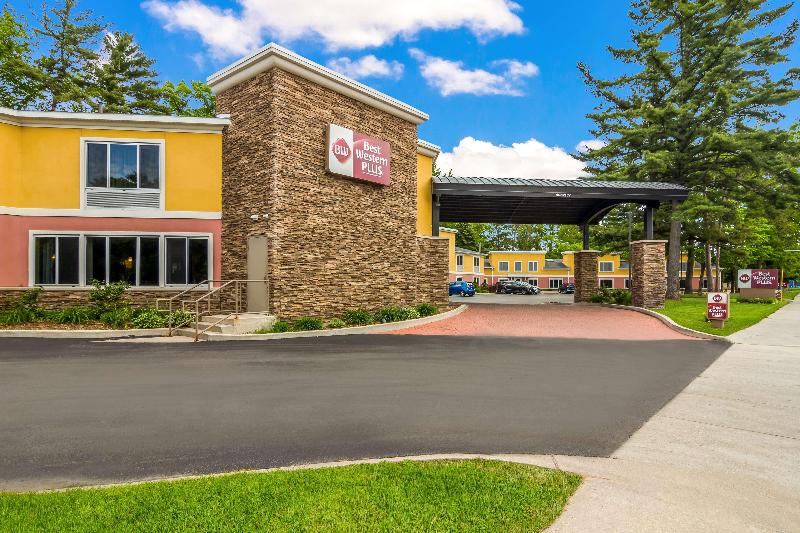 هتل Best Western Plus Traverse City