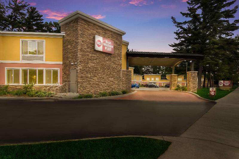 هتل Best Western Plus Traverse City