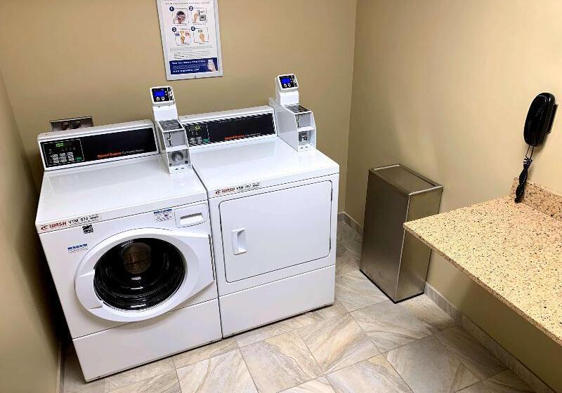 هتل Best Western Plus Traverse City