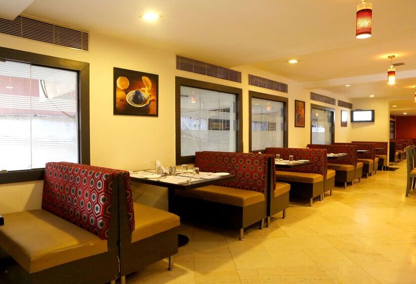 Click Hotel Yuvraj