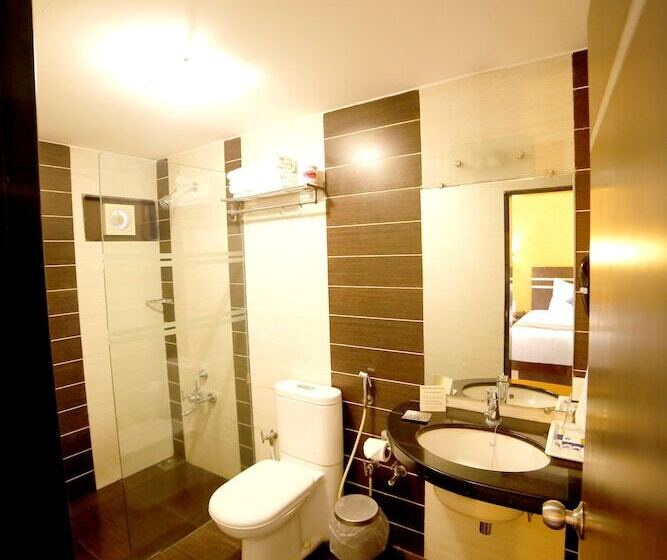 Click Hotel Yuvraj