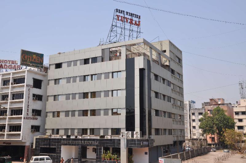 Click Hotel Yuvraj