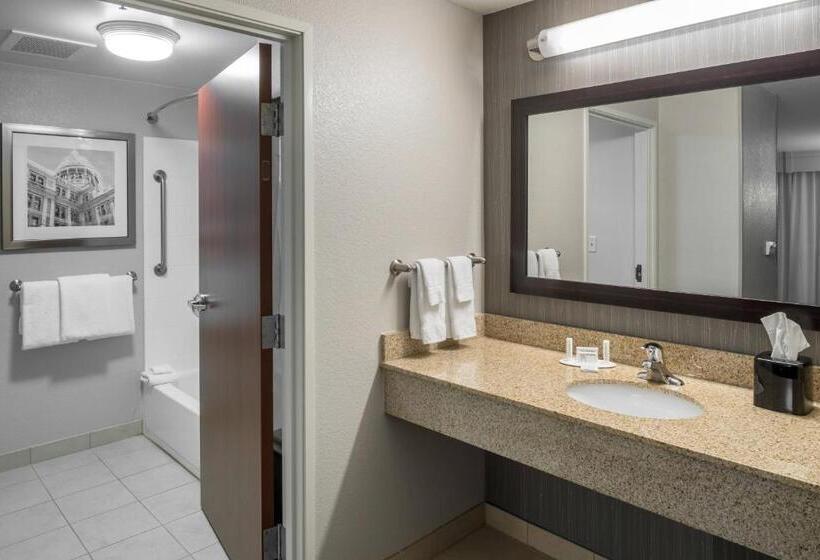 هتل Courtyard By Marriott Austin Parmer Tech Ridge