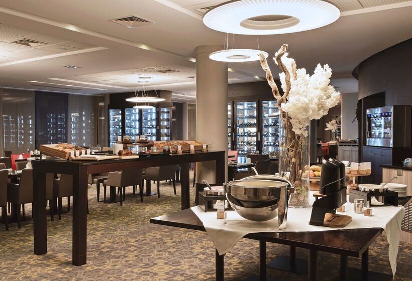 هتل Doubletree By Hilton Lyon Eurexpo & Spa