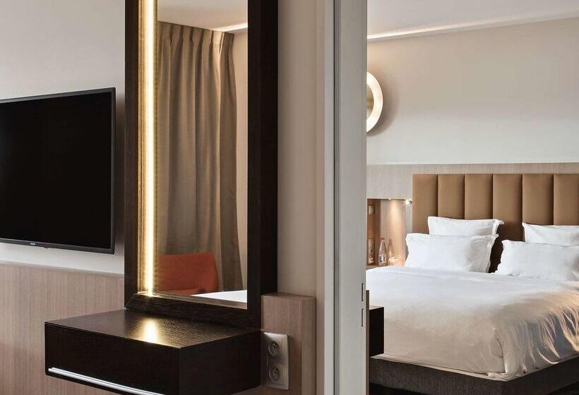 هتل Doubletree By Hilton Lyon Eurexpo & Spa