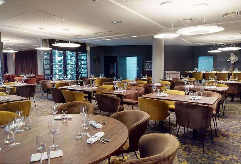 هتل Doubletree By Hilton Lyon Eurexpo & Spa