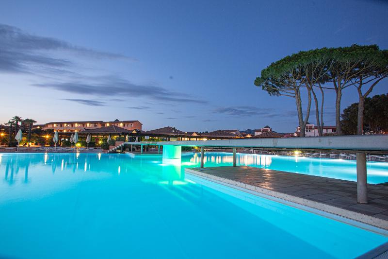 هتل Garden Toscana Resort