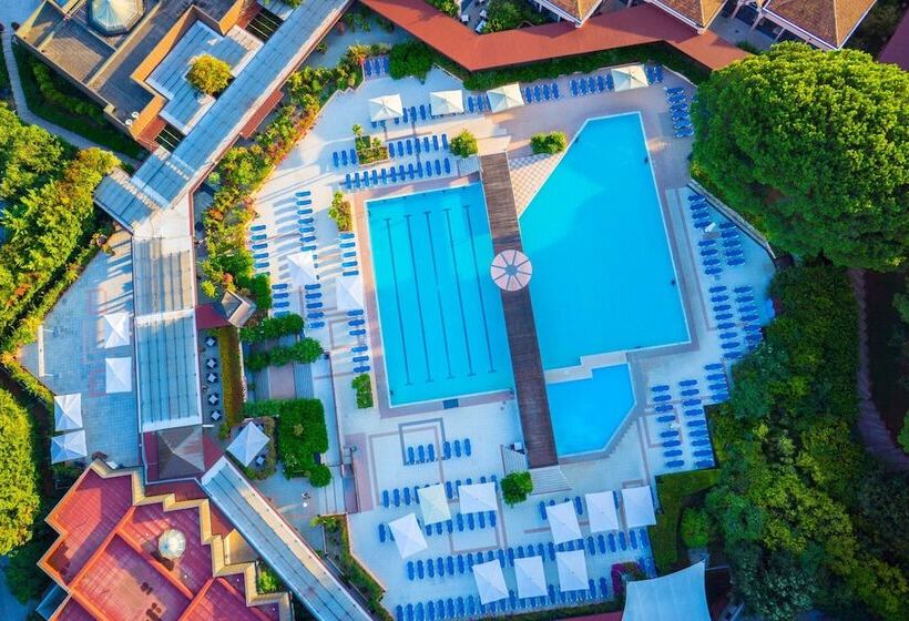 هتل Garden Toscana Resort