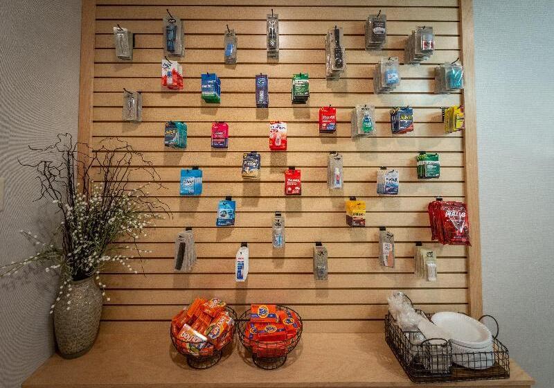 هتل Holiday Inn Express & Suites Tupelo, An Ihg