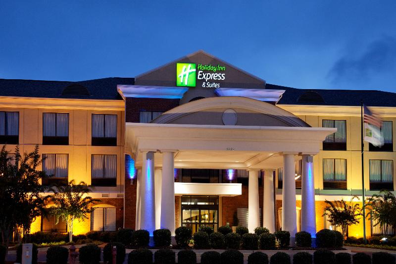 Hotel Holiday Inn Express  And Suites Tupelo