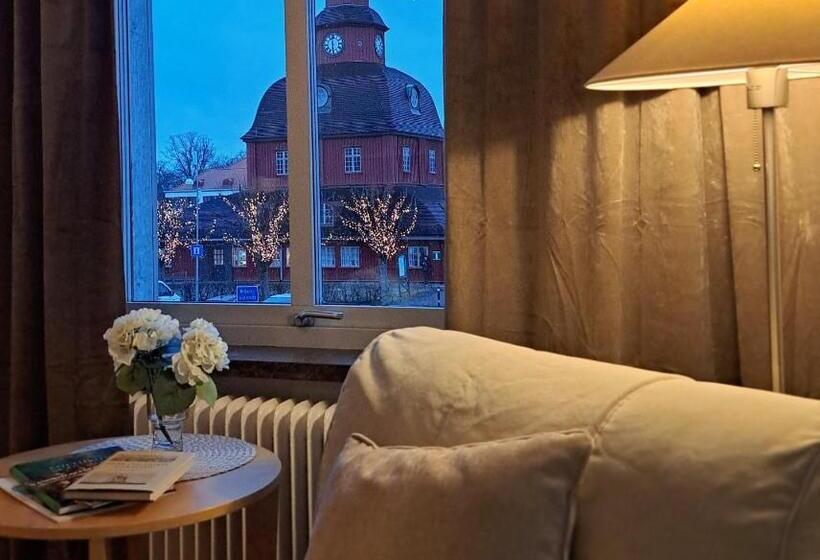 هتل L Rådhuset