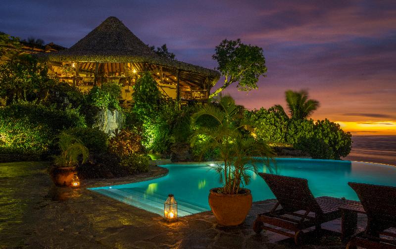 هتل Pacific Resort Aitutaki   Adults Only