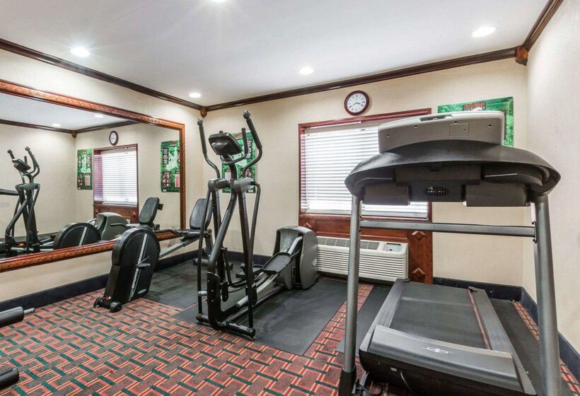 هتل Quality Inn & Suites Atlanta Airport South