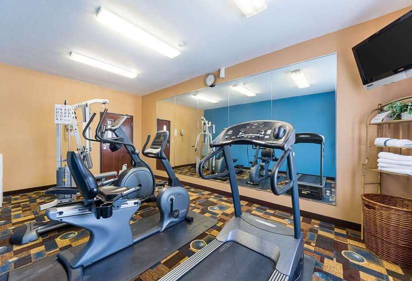 هتل Quality Inn & Suites